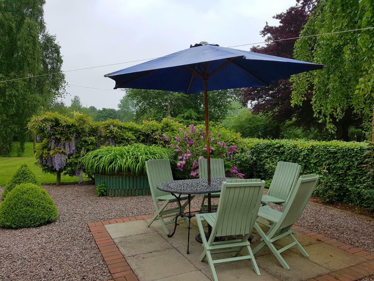 Surlingham Lodge Garden Cottage In Rspb Village Near Norwich Luaran gambar